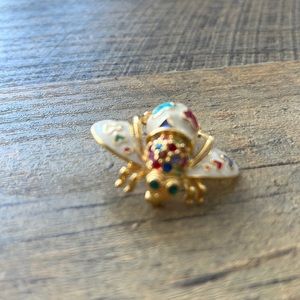 Joan Rivers classic multi-colored hearts bee pin
